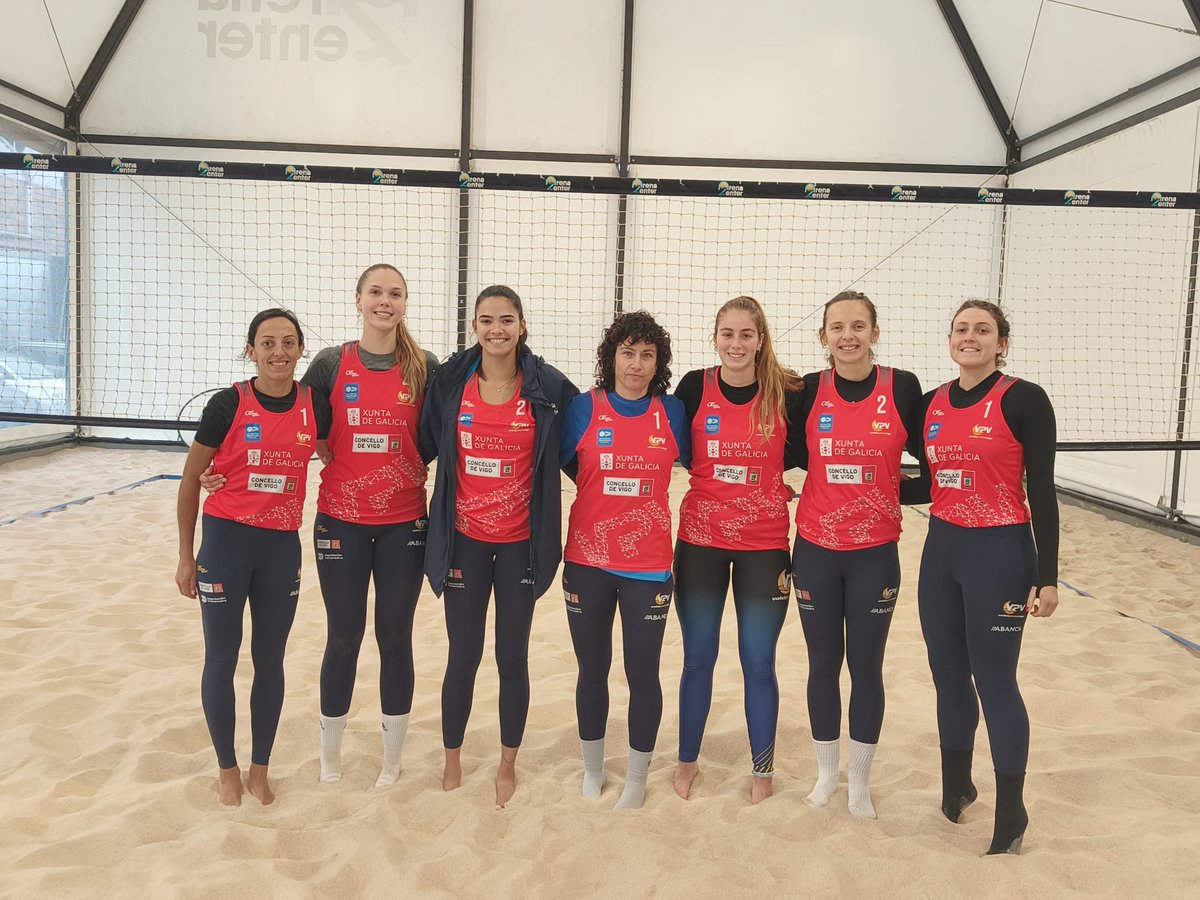El pasado fin de semana, Volei Praia Vigo compitió en la LNVP masculina y femenina, firmando una derrota ante el CVP Barcelona (2-5) y una victoria frente a GD Las Rozas (7-0), respectivamente.

Toda la información: rfevb.com/n/cara-y-cruz-…