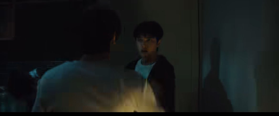 نمیدونم چرا هیچکس به درگیر شدن کای و دی او توی تریلر اشاره نمیکنه؟🤯

Exo is back
<a href="/weareoneEXO/">EXO</a>