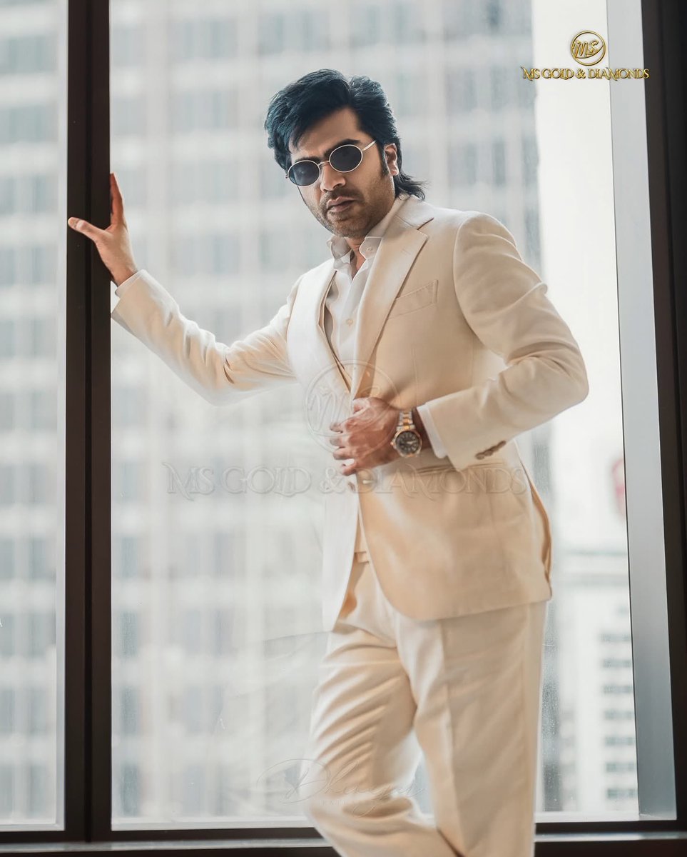 TubeLightDotCom's tweet photo. A STAR doesn’t show up , he takes over.
STR entered in full Arasan aura, mass, charisma and class.
Fans blessed, official launch, moment immortalised.
Seeing it live? 
Straight fire. 🔥
PC : msgold

#STR
#silambarasantr  #tubelighttvmalaysia #tubelightdotcom https://t.co/gYDUC5k8j0