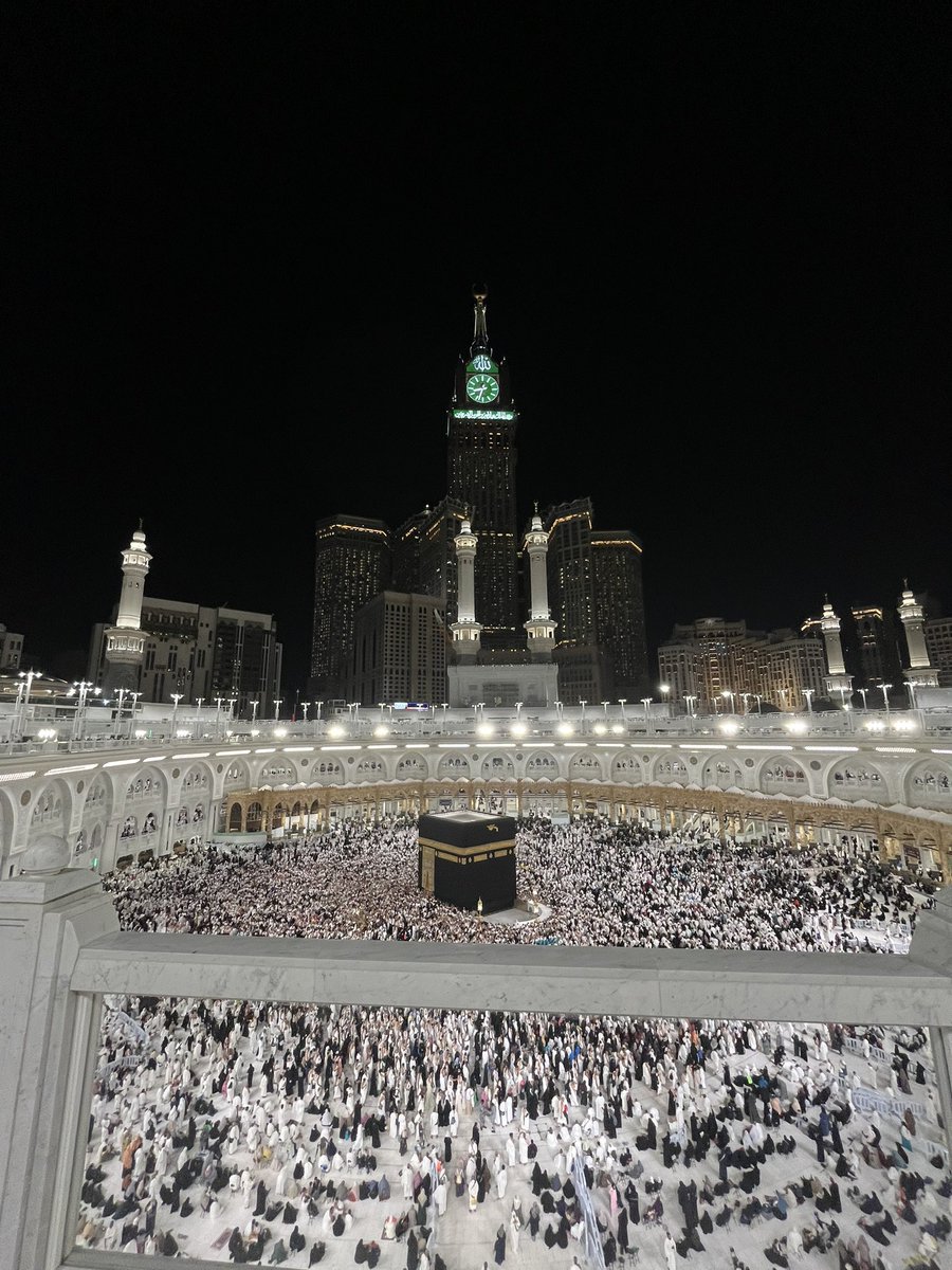 Haggaggo's tweet photo. ( اللَّهُمَّ زِدْ هَذَا البَيْتَ تَشْريفًا وَتَعْظِيمًا وَتَكْرِيمًا وَمَهَابَةً )
اللهم لك الحمد على تمام النعمه ولك الحمد على كمال المنه، الحمد لله الذي بلغنا زيارة بيته الحرام 
اللهم تقبل منا واغفرلنا ولا تجعل هذا آخر عهدنا ببيتك الحرام ♥️🤲🏽 https://t.co/EsYcWZ1cs0