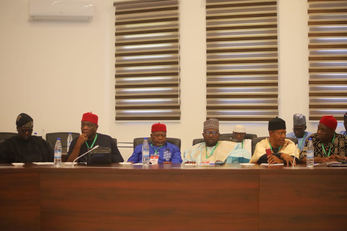 Lere Olayinka - Aresa 1 tweet media