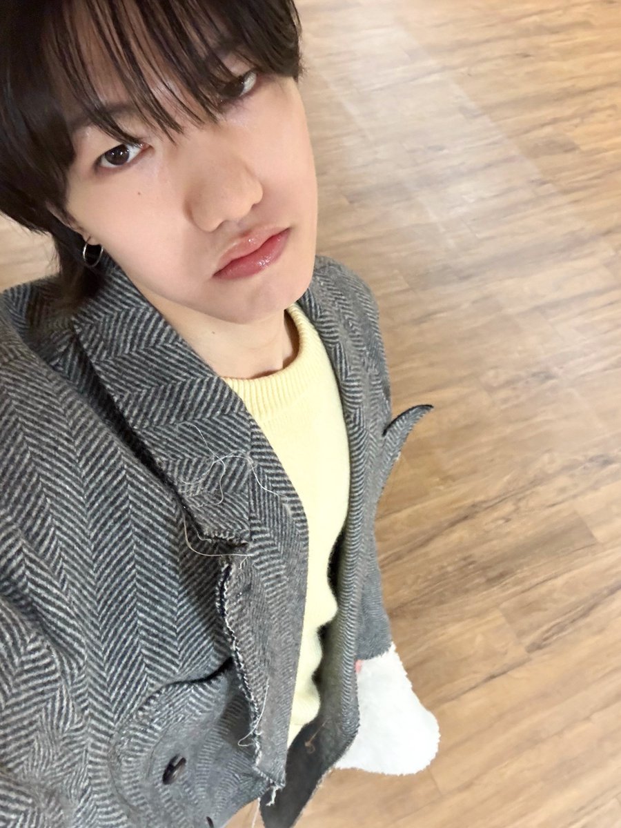 [#라엘] 오늘 좀 따뜻하더라

#FROM_TRENDZ #TO_FRIENDZ #TRENDZ #트렌드지