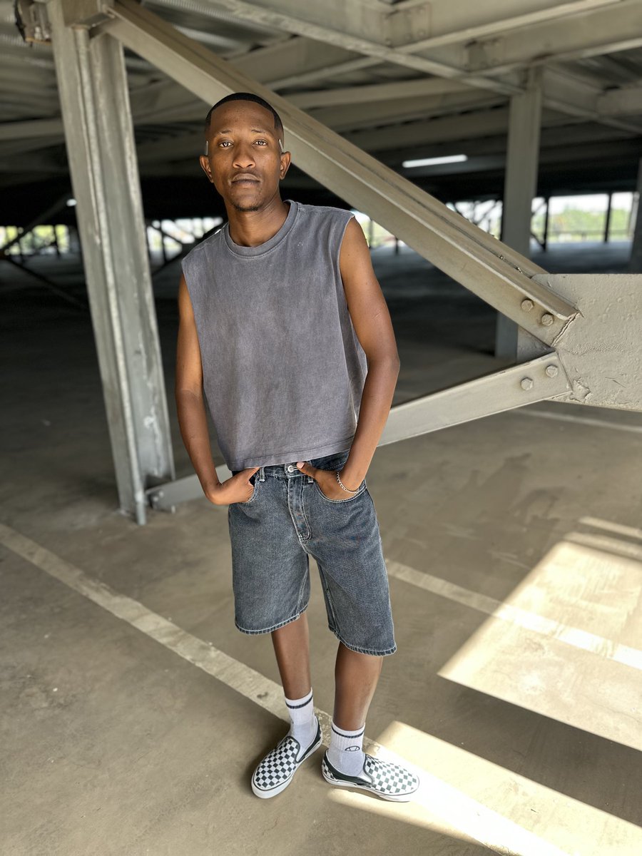 051Jpac's tweet photo. Kanye attitude with drake feelings.🩶🩶

#Filluptoyotastadium https://t.co/k8QPUHzeK3