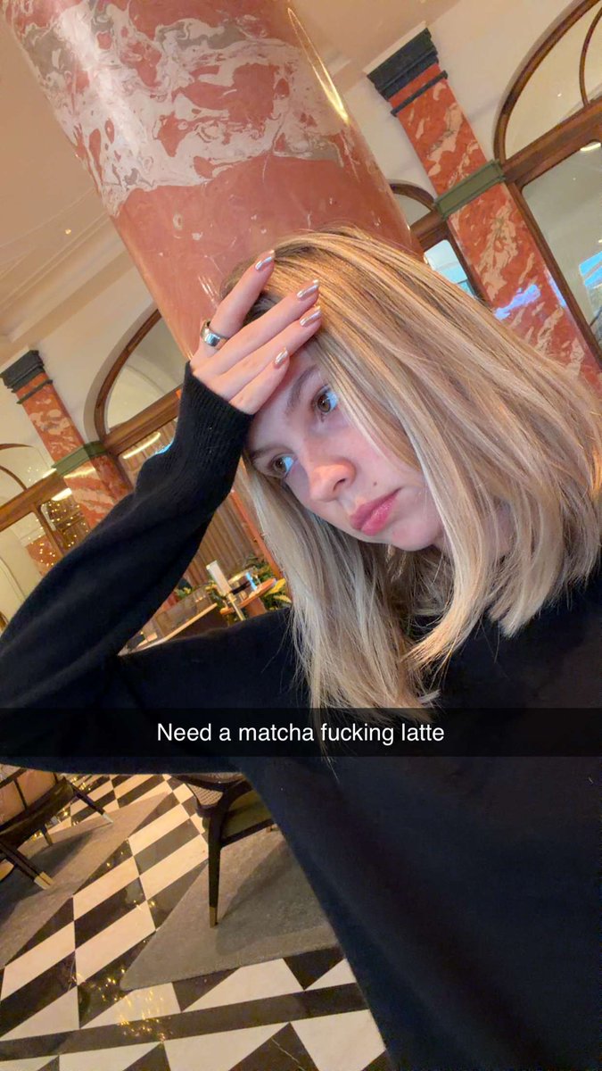 Dinna and a matcha fucking latte 🍽️☕️😋😅