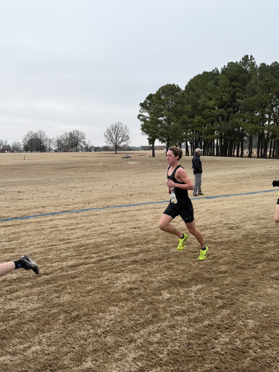 Jackson_Armenta's tweet photo. Grateful to compete at the @newbalance RunningLane XC championships this weekend https://t.co/fLpdzge4K1