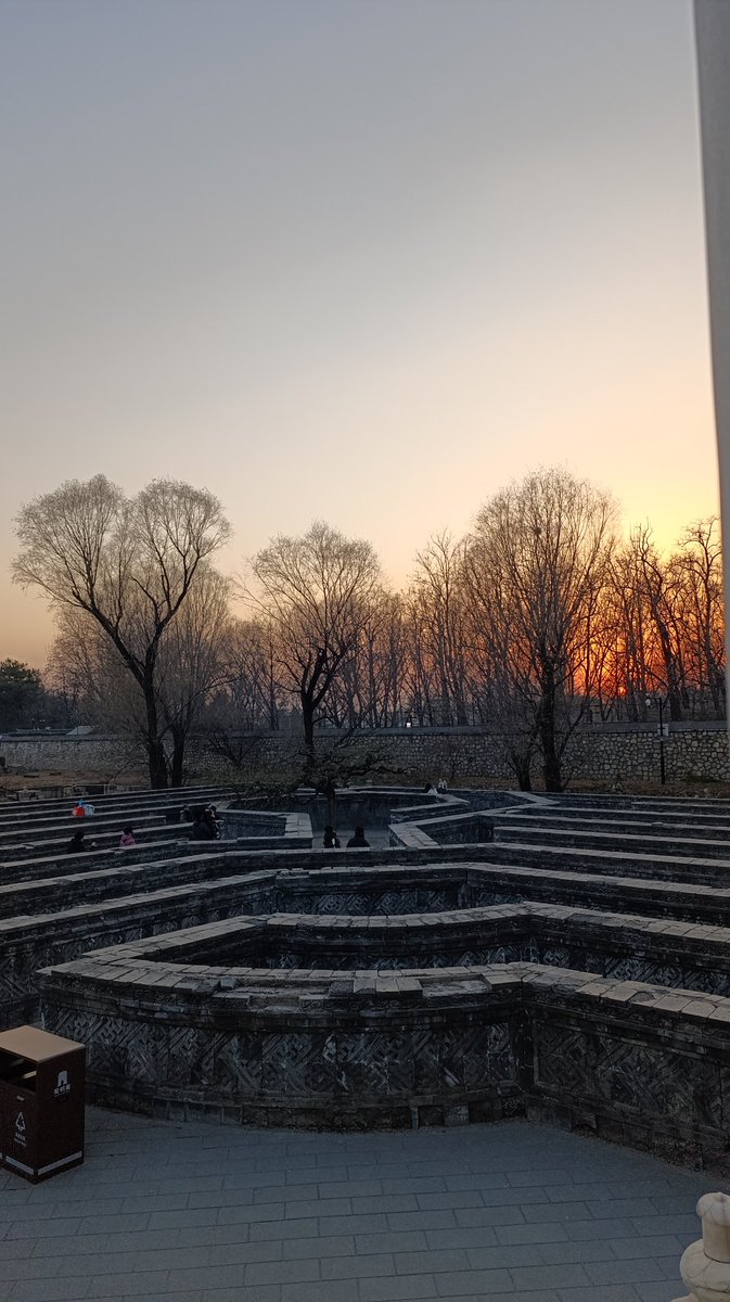 hamasahAlif's tweet photo. #北京 冬天了！  那么漂亮的地方~

 📍北京圆明園 https://t.co/IRJuxOlQSB