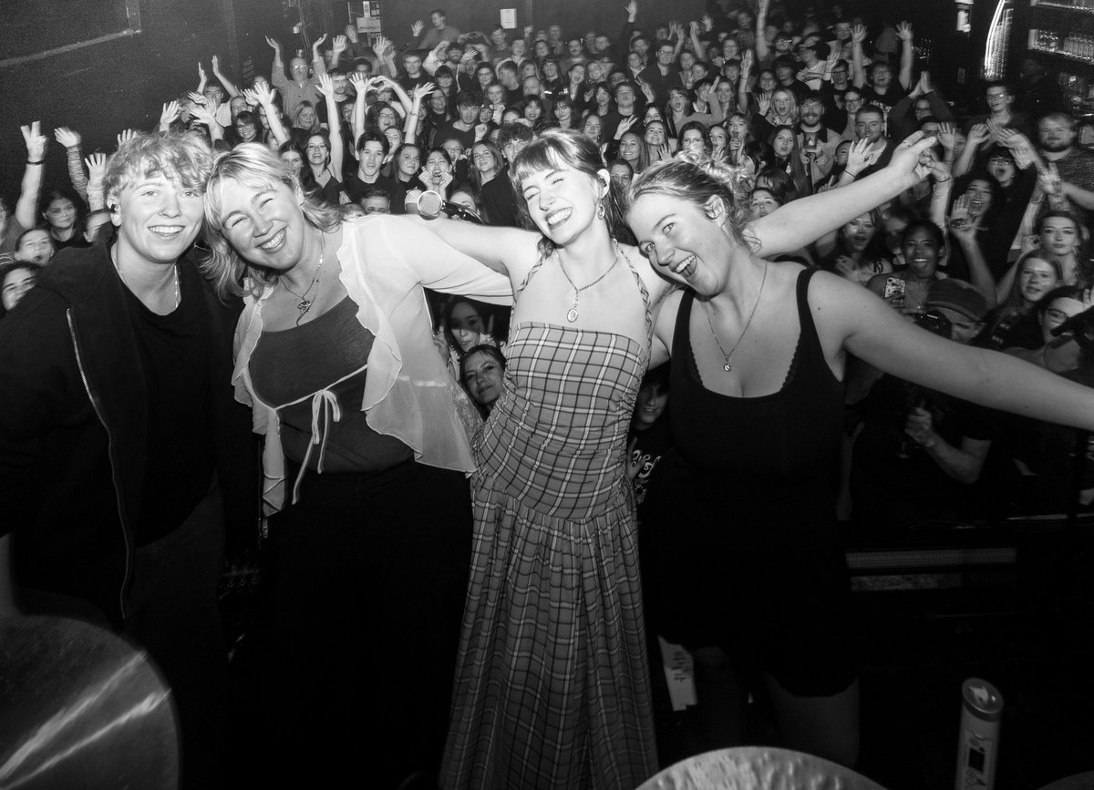 Florence Road tweet media