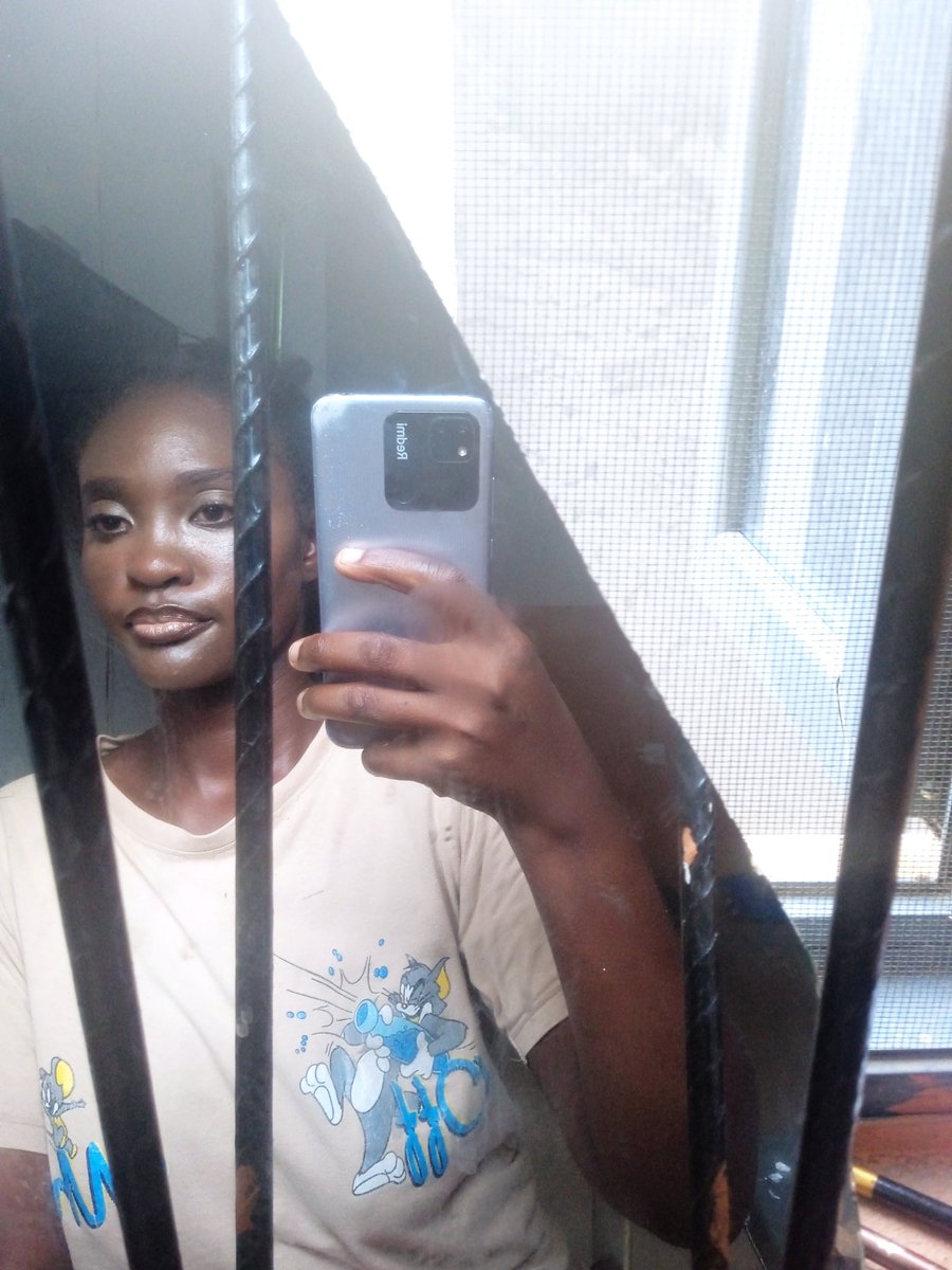 just_yosore's tweet image. Because I watched some make up tutorial on YouTube 
I know it is not that good 
We keep trying