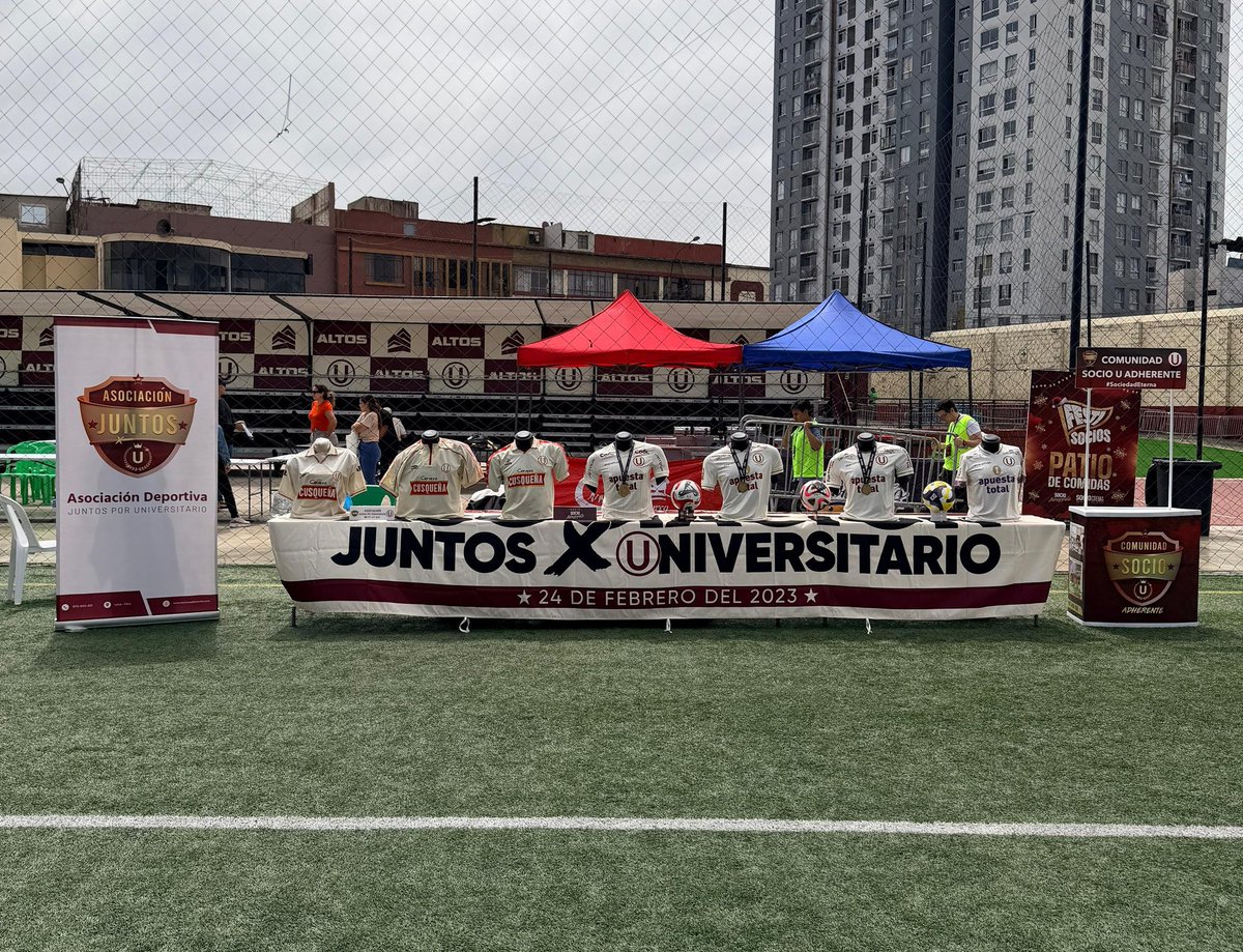 Presentes en el FESTI SOCIOS.