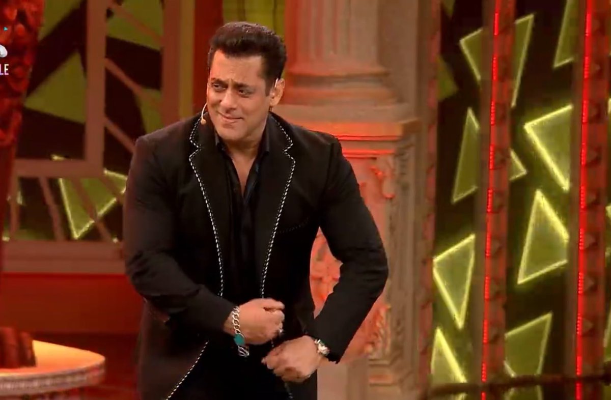 7_Harsh_Words's tweet image. Power Star #PawanSingh ne stage pe Garda uda diya!

His Dance performance with Neelam and #SalmanKhan was full-on fire.🔥

#BiggBoss19 #BB19