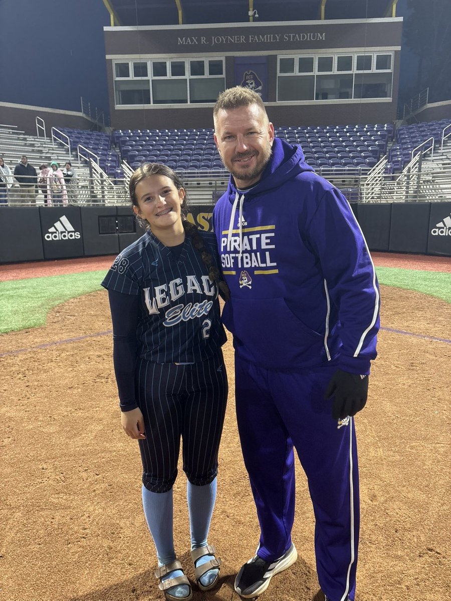 Julianna Evans tweet media