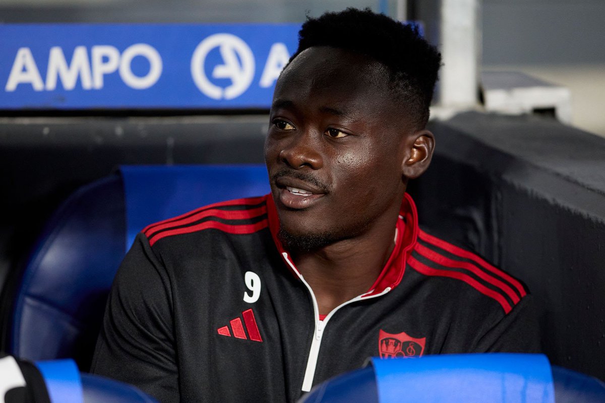 Pues al Cesar lo que es del César, tiene mucho mérito hacerlo todo mal en un partido.

Don Akor Adams.