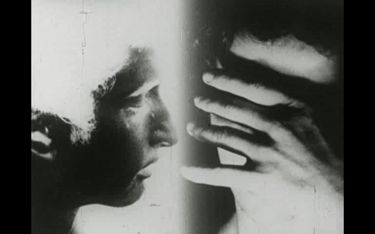 Secondo il mio occhio di vetro (Paolo Gioli, 1972)
drive.google.com/drive/folders/…