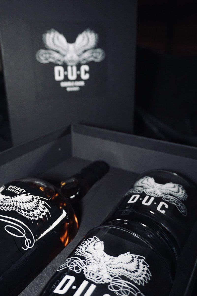 Coffret D.U.C Double Cask 🦉🥃 disponible sur le shop officiel.

🔗 ducwhisky.com/shop

L'abus d'alcool est dangereux pour la santé, à consommer avec modération.