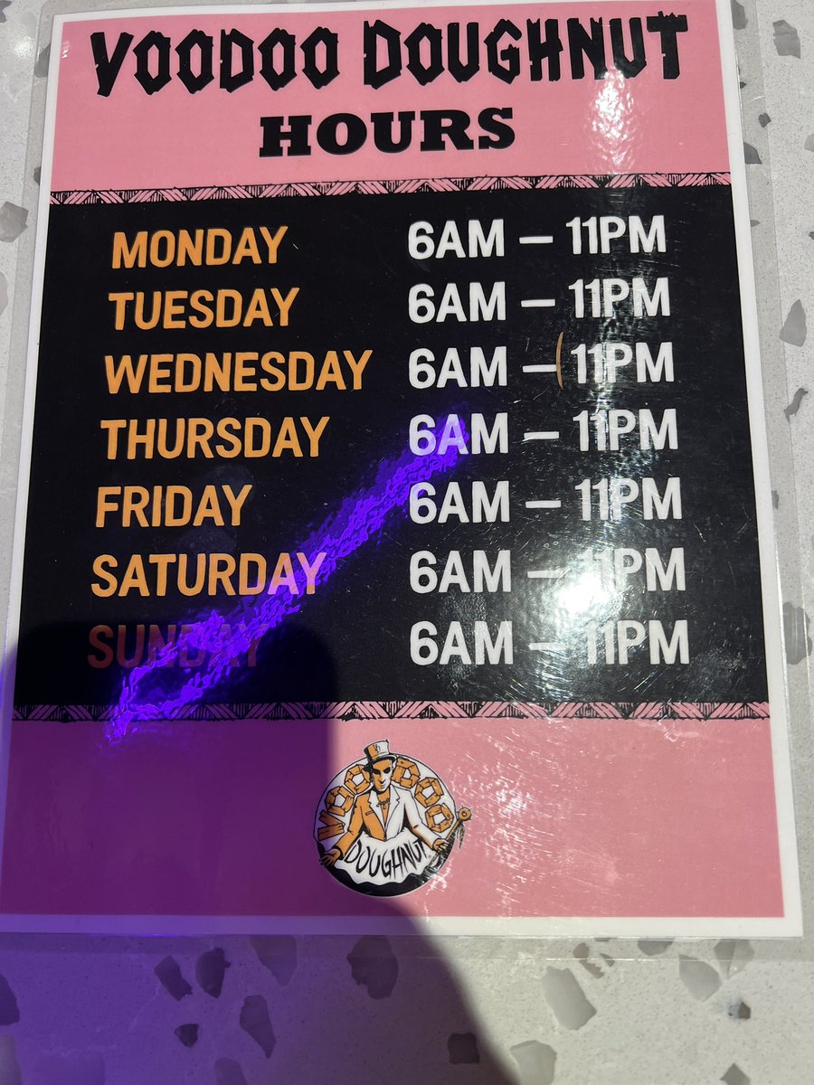 MatthewRehrl's tweet image. After my Sunday walk I’ve decided to embrace #Bellevue life and go to @VoodooDoughnut! 

@BVUEjared : a small business open 6am-11pm 7 days a week in @DTBellevue! 

Neat , huh? 

#walking
#donuts
