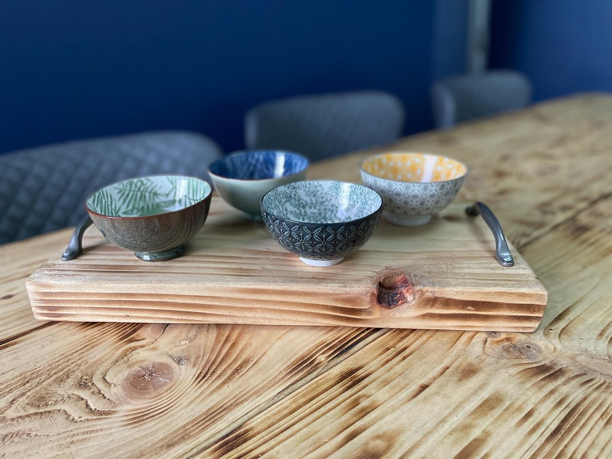 LakesFurniture's tweet photo. Rustic Serving Board | Serving Platter | "Langwathby" https://t.co/sZwFOE0dwb #greetingscard #scaffoldfurniture #Photography #rusticfurniture #housewarming #homedecor #shelving #handmadefurniture #homeoffice #lakedistrict #RusticBoard https://t.co/FsDW16xKrC