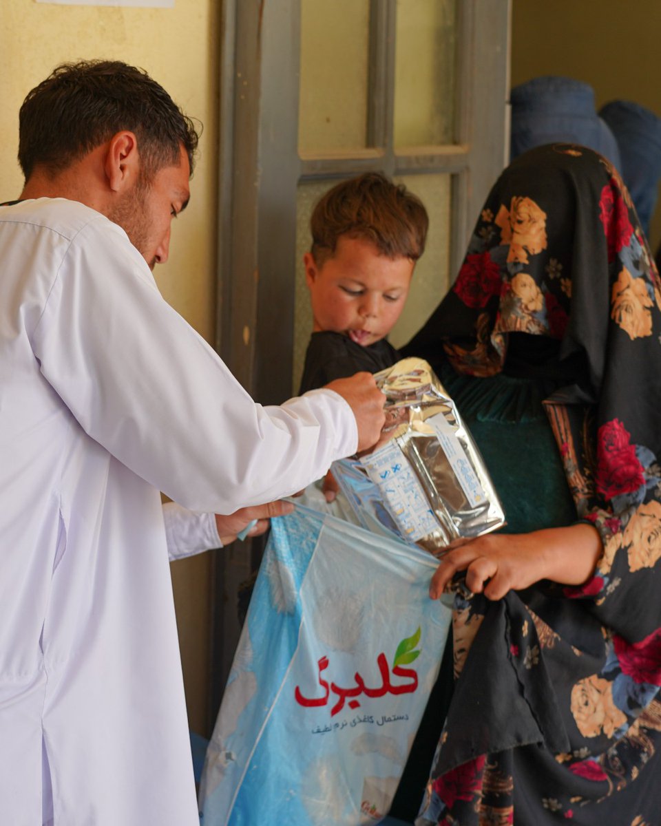 WorldVision's tweet photo. Born without limbs after his mother was shot, Abdullah faces hunger &amp; poverty in Afghanistan. Families like his need urgent support as aid shrinks. Learn more: https://t.co/izyJ1auKJw #IDPwD #WorldDisabilityDay #DisabilityDay https://t.co/aQSQgkEXux