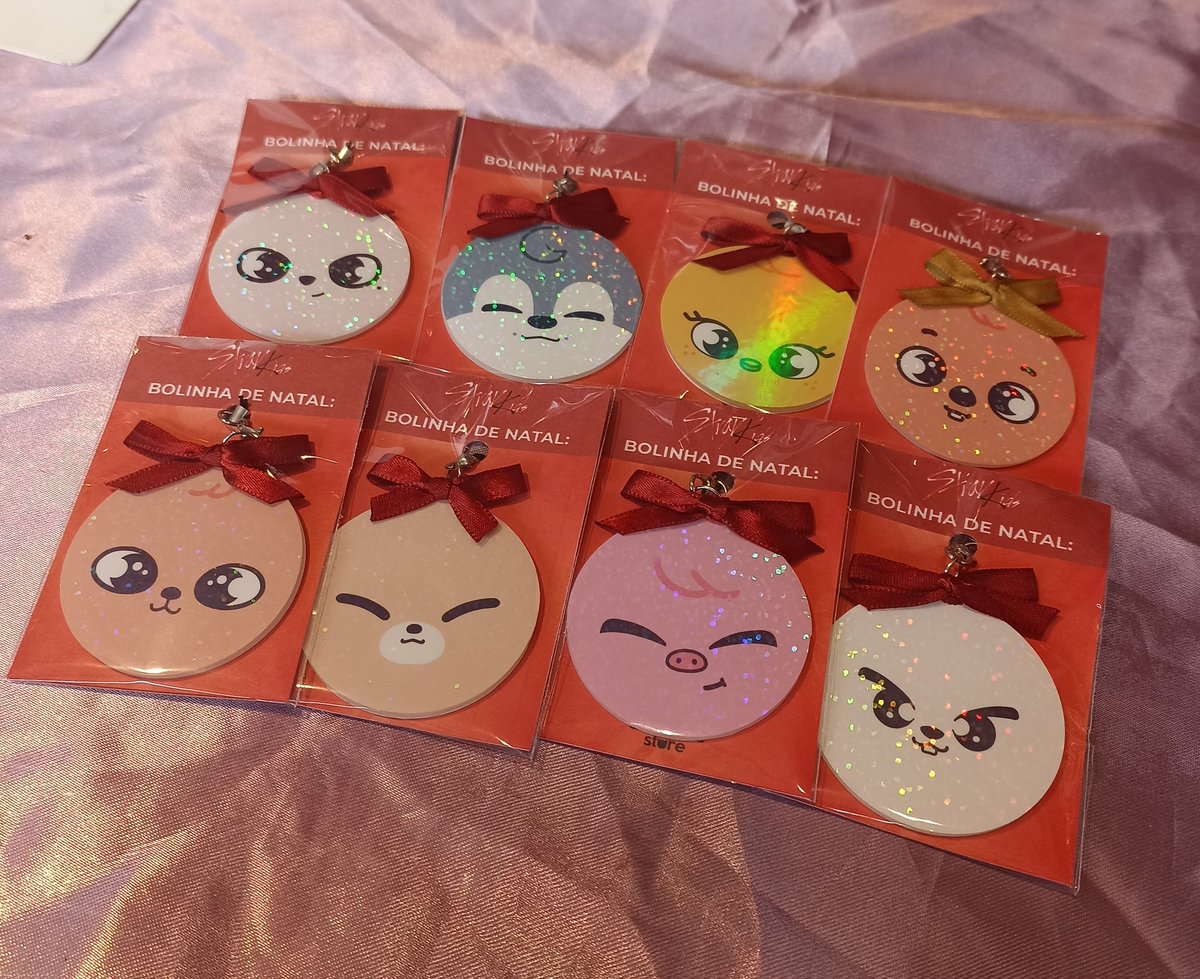 AnEncore_Store's tweet image. E não é que essas bolinhas de natal Skzoo ficaram a coisa mais fofaaaaaaa 😍

#SKZ #StrayKids