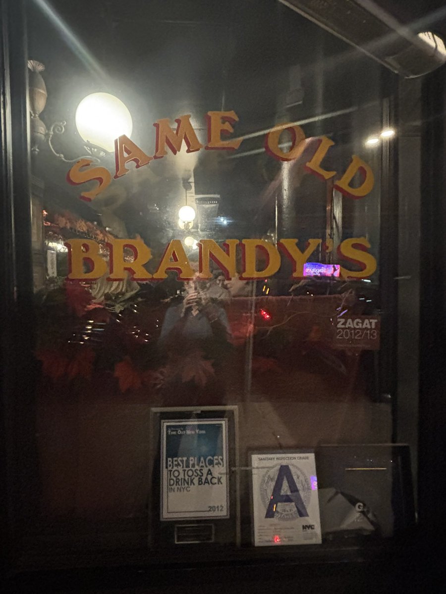 Brandy Bellittera is in her AUTHOR ERA! 🤟🏼✨🦥 tweet media