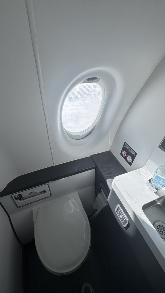 itsnotandy__'s tweet image. Legendary pulls b2b