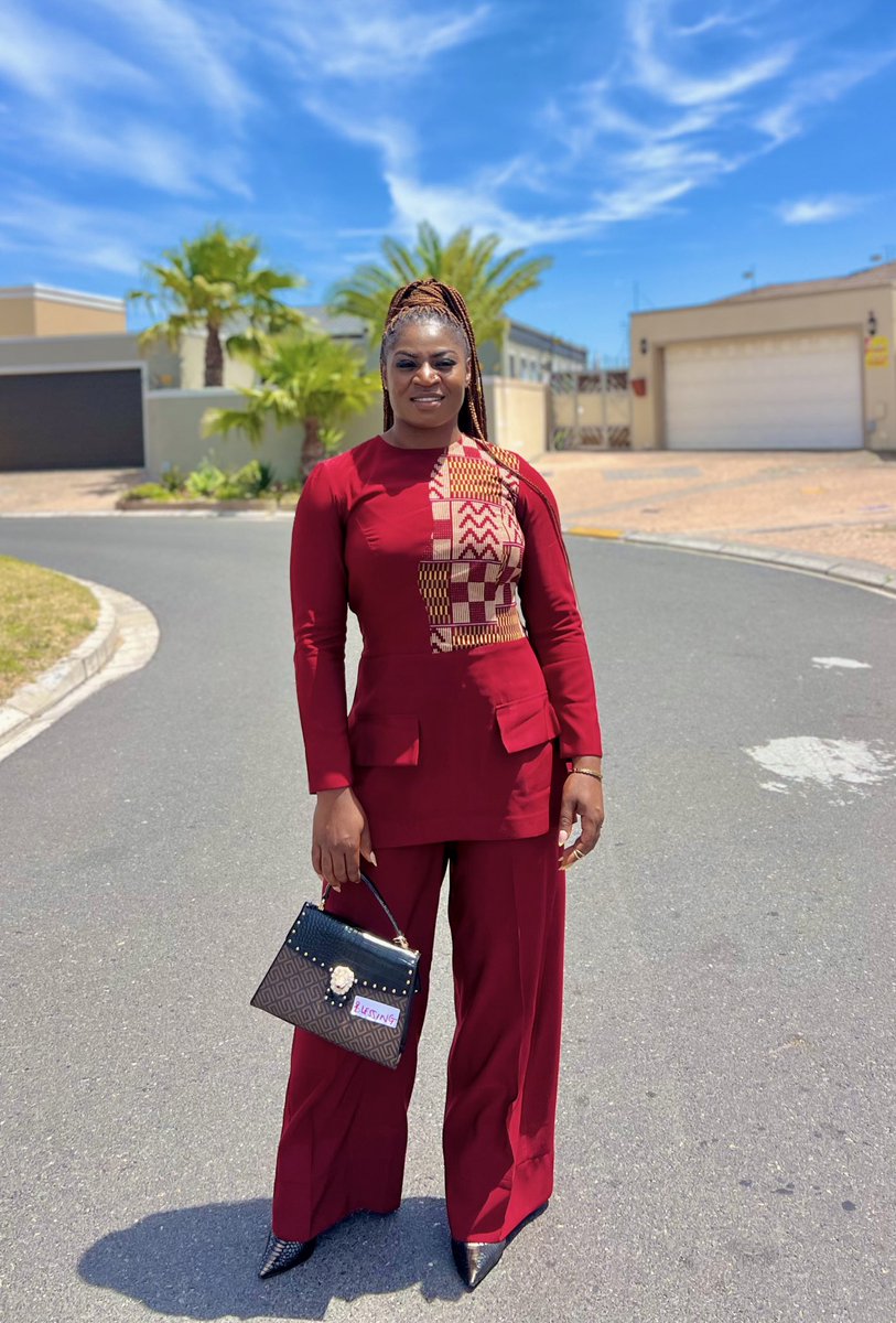 Anna Tang tweet media