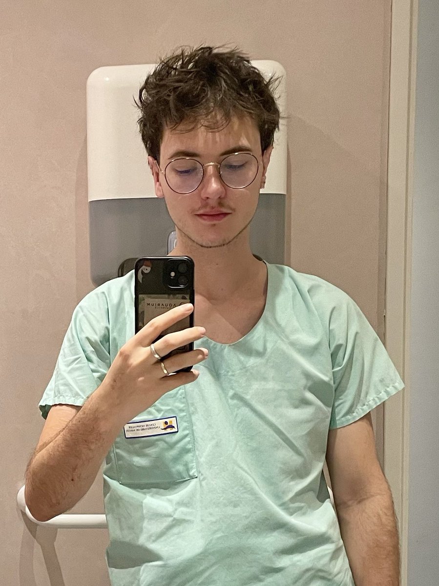 pimentsquelette's tweet image. je suis tellement le #chouchou des IDE #LGBTQIAWelcomeDecember