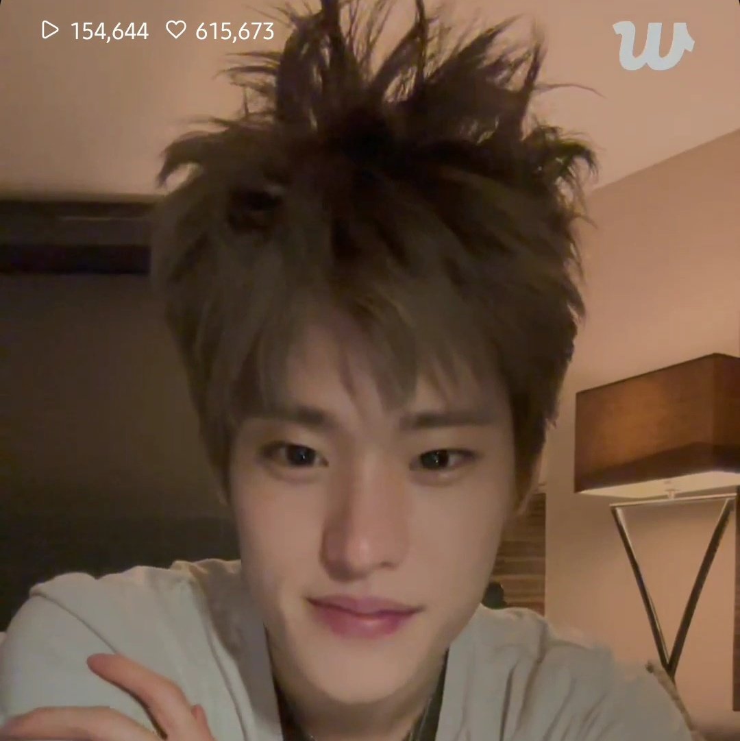 머리이렇게만들어놋고 뿌듯해하지마  하........