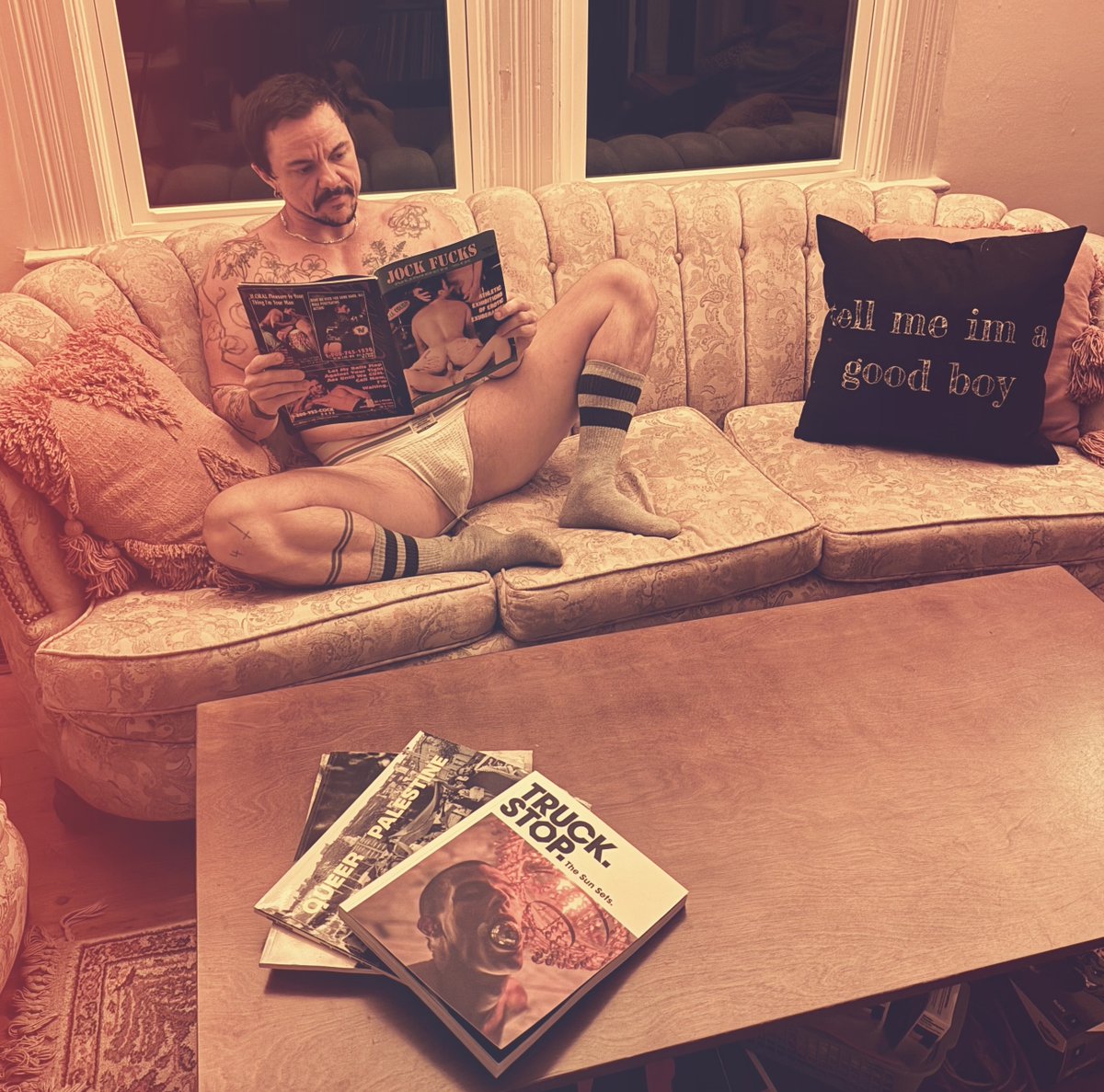 Wanna bring Daddy coffee while he reads his newspaper?  You might get my hole if you’re good. ☕️💦