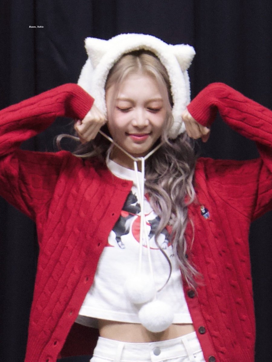 Runto_Yubin's tweet photo. 251207 sw fansign

猫儿这个萌´͈ ᵕ `͈

#드림캐쳐 #Dreamcatcher 
#다미 #DAMI https://t.co/JQRIz13cfZ