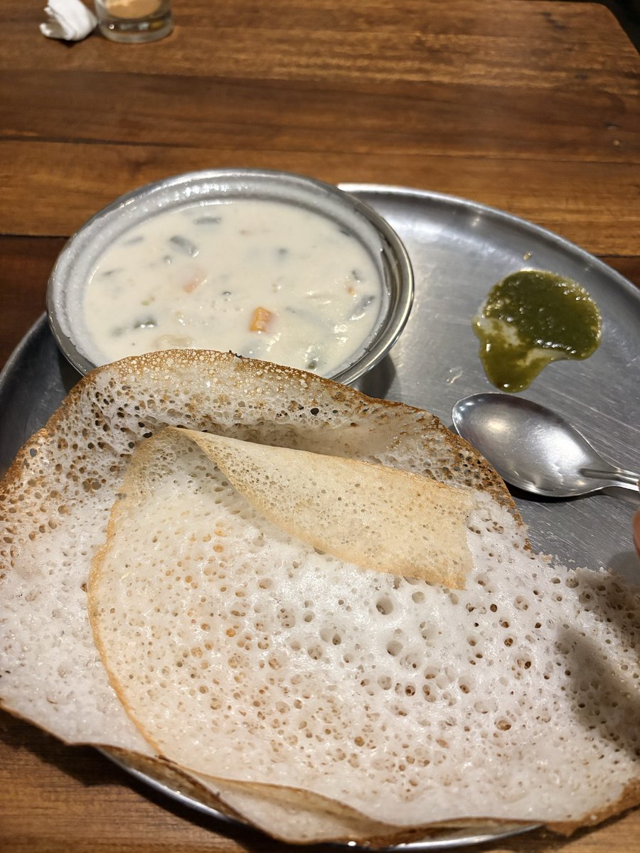 SShyamnur's tweet photo. Brownie points for guessing the place 🙂‍↔️

(Couldn’t take a photo without a bite first xD) https://t.co/7rxMIFyRKe