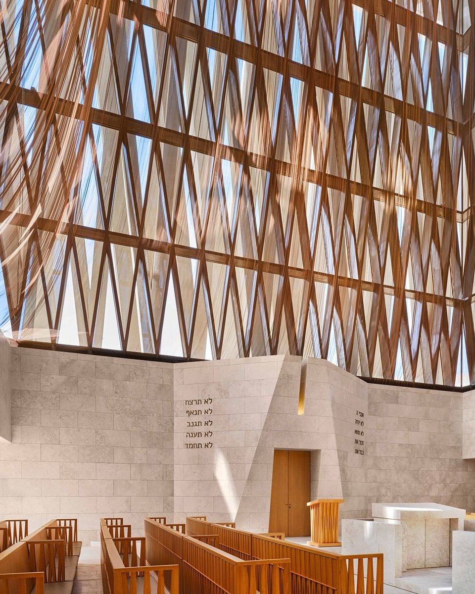 parametricarch's tweet image. The Abrahamic Family House, designed by @AdjayeAssoc is a collection of three religious spaces: a mosque, a synagogue, and a church, all of which lie atop a secular visiting pavilion and are located in the Saadiyat Cultural District in Abu Dhabi. 

🎨 A free workshop with…