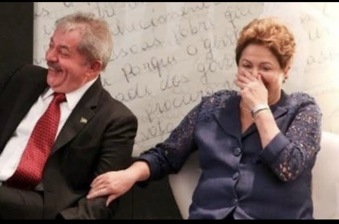 Flávio Bolsonaro ameaça: “tem um preço para não ir até o fim”.