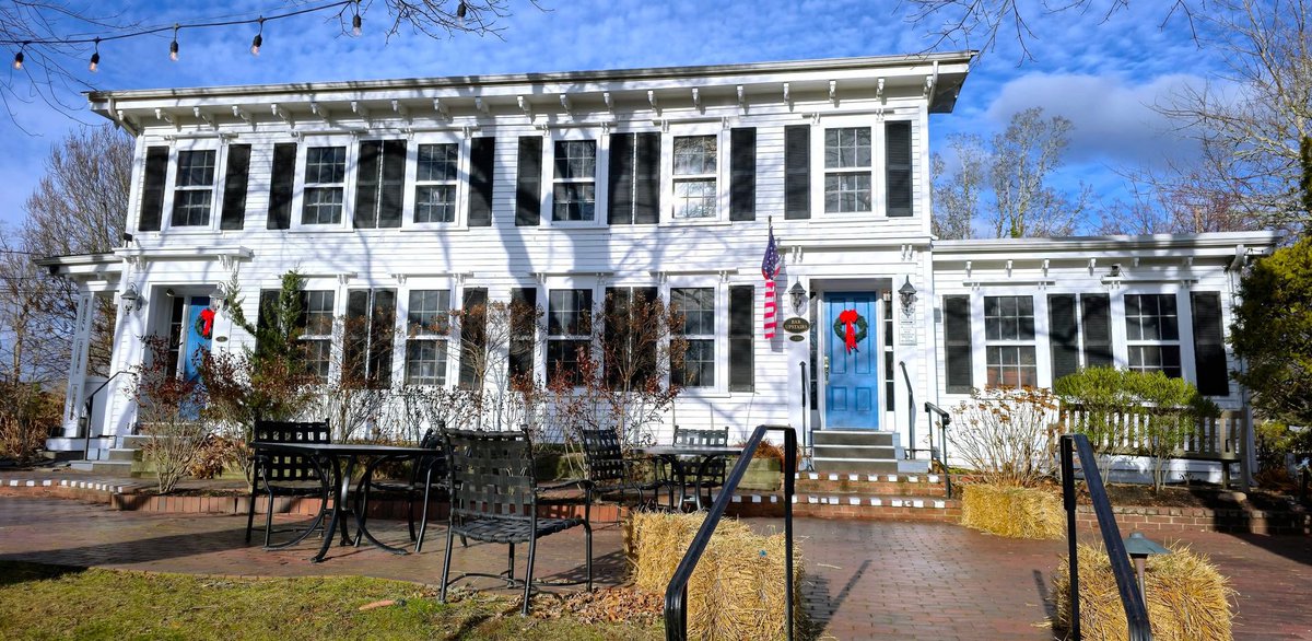 Eric J. Taubert tweet media