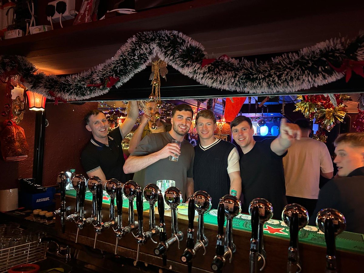 Great to host  #leinsterchampions  #Bodengaa #DublinGaa #Gaa #flowingtide #neptunelounge this evening 🥇 #Dublinchampions