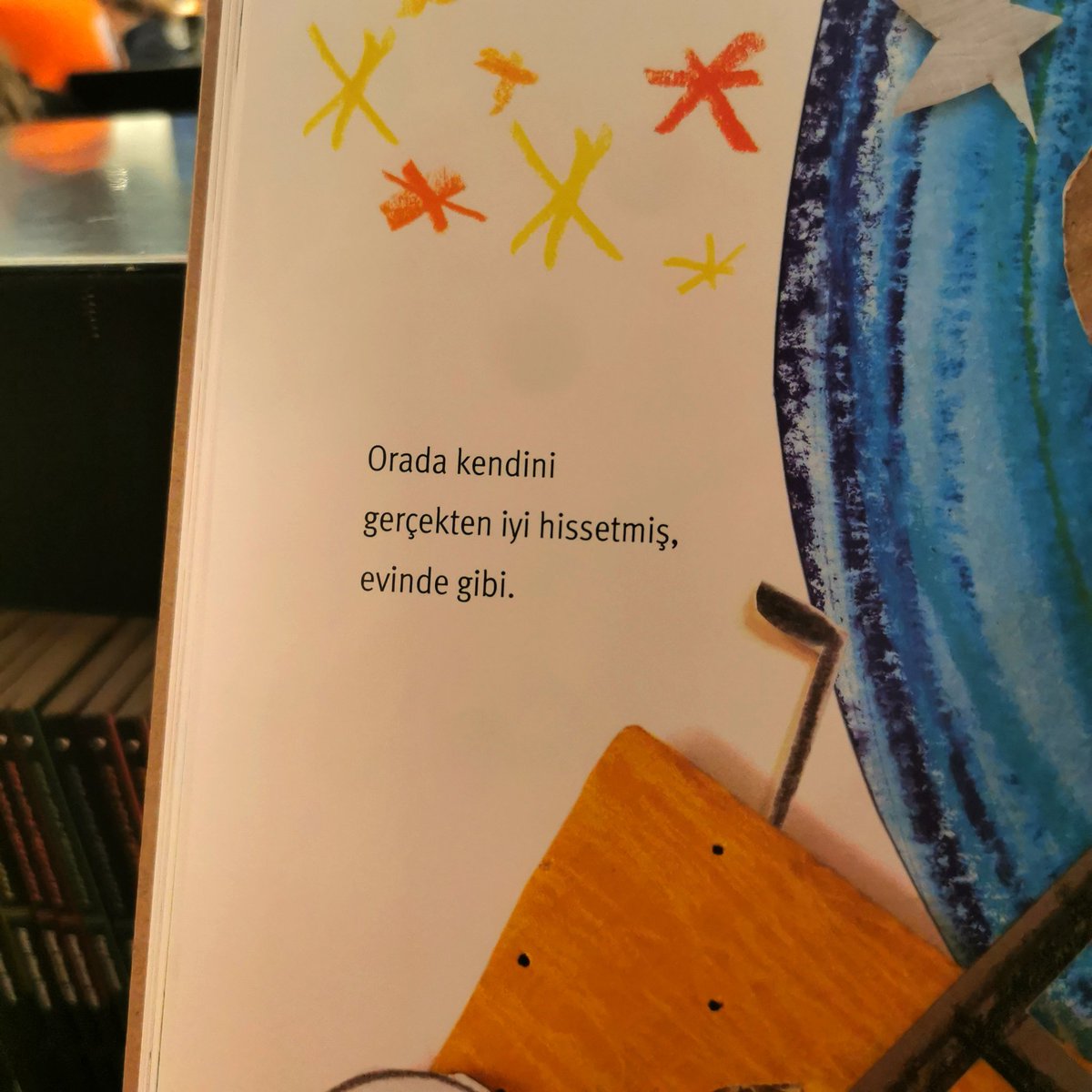 xarunn's tweet photo. 'orada kendini gerçekten iyi hissetmiş, evinde gibi."

boşluk.
anna llenas. https://t.co/GofKRapoIg