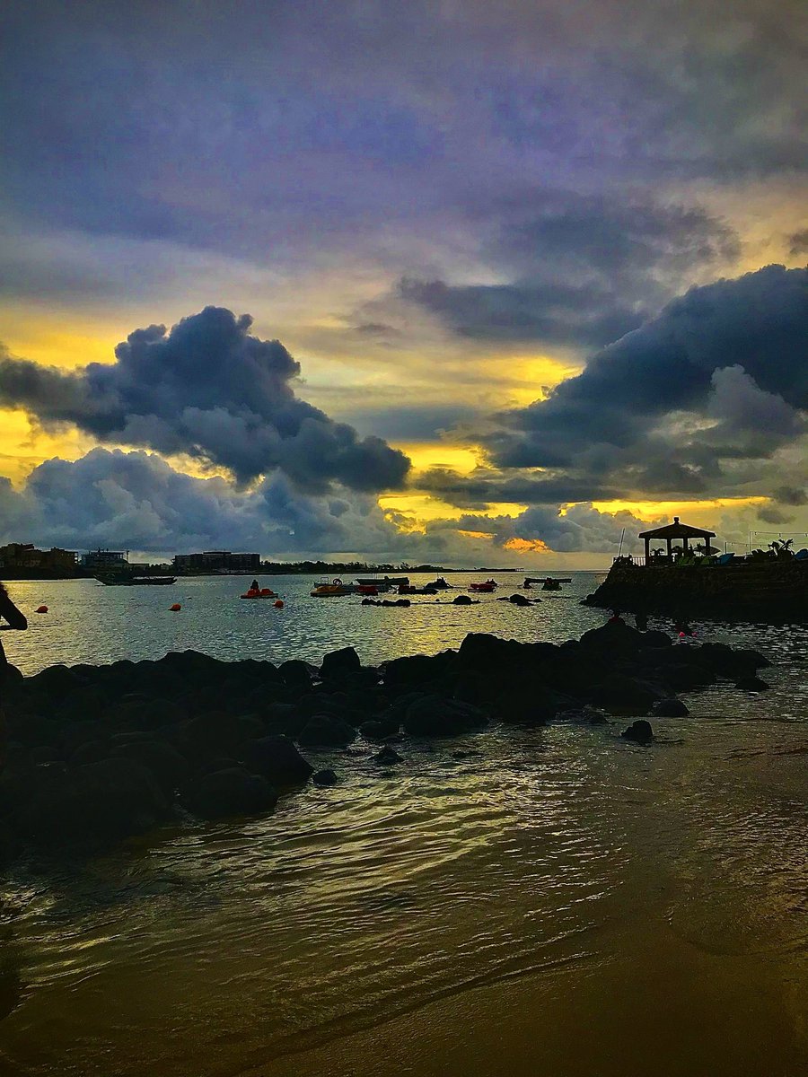 Maodo10malick's tweet photo. 1#iphone15 2#iphone7plus https://t.co/MRKChy9qPQ