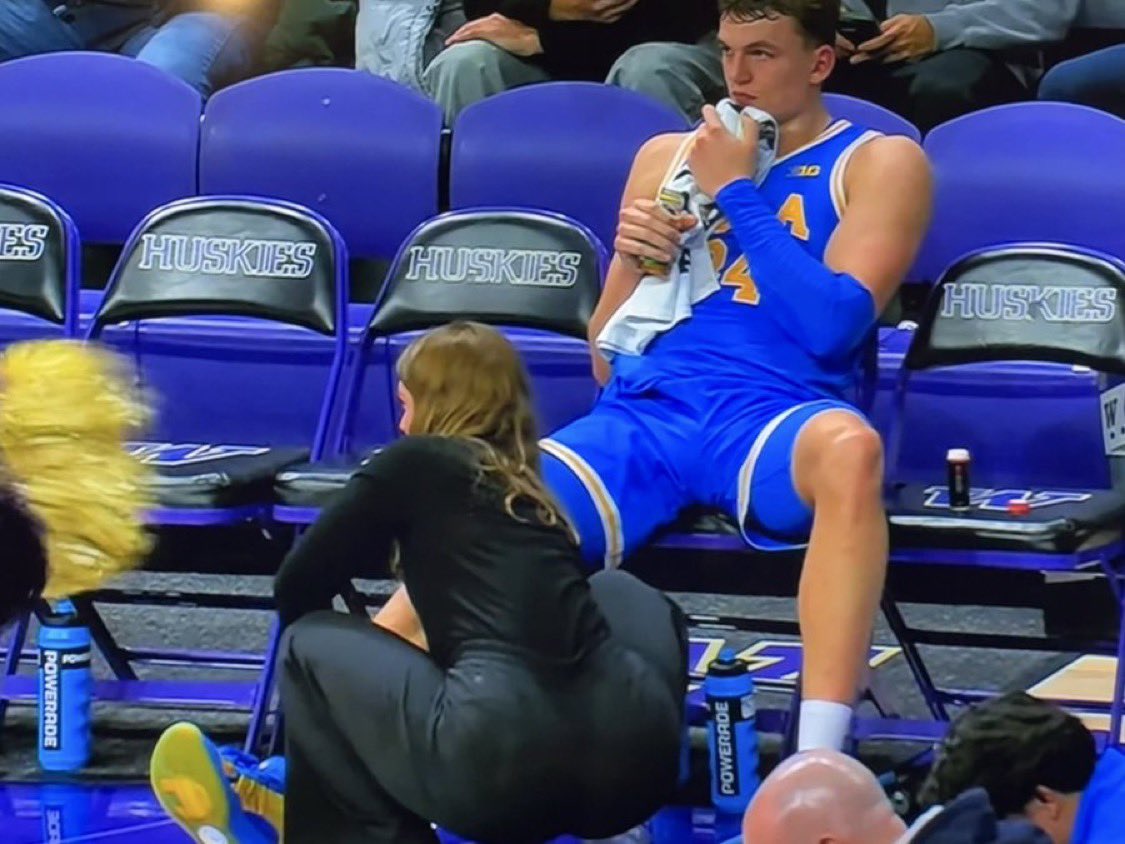 Hoopss's tweet photo. Bro is always “injured” https://t.co/gShwxdCHYq