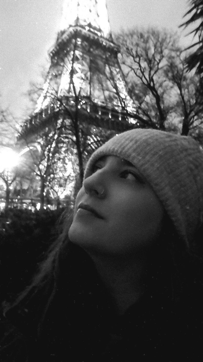 LoveBojack's tweet image. Hoy he llegado a París para comenzar mañana mi #Interrail 

Aprovecho para enseñar la jeta por aquí que hacía mil que no lo hacía