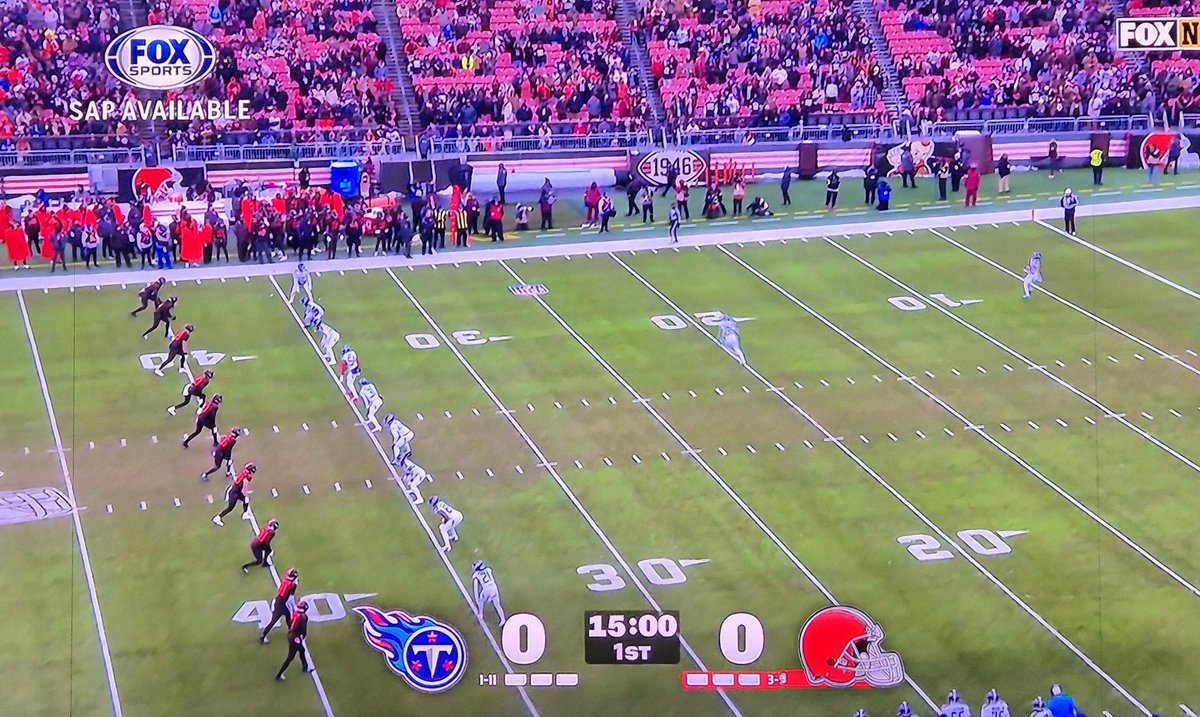 Empezamos el #TENvsCLE
Go Browns!!!!