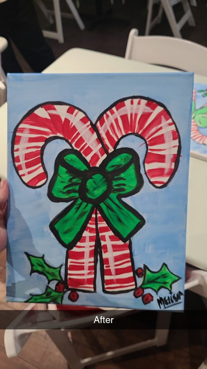 FayeMginger's tweet image. Great evening last night with my beautiful daughters. Had dinner and took home our Christmas painting we made.🎄🎅🎁 #christmas2025 🥰#motherdaughterlove #mygirls