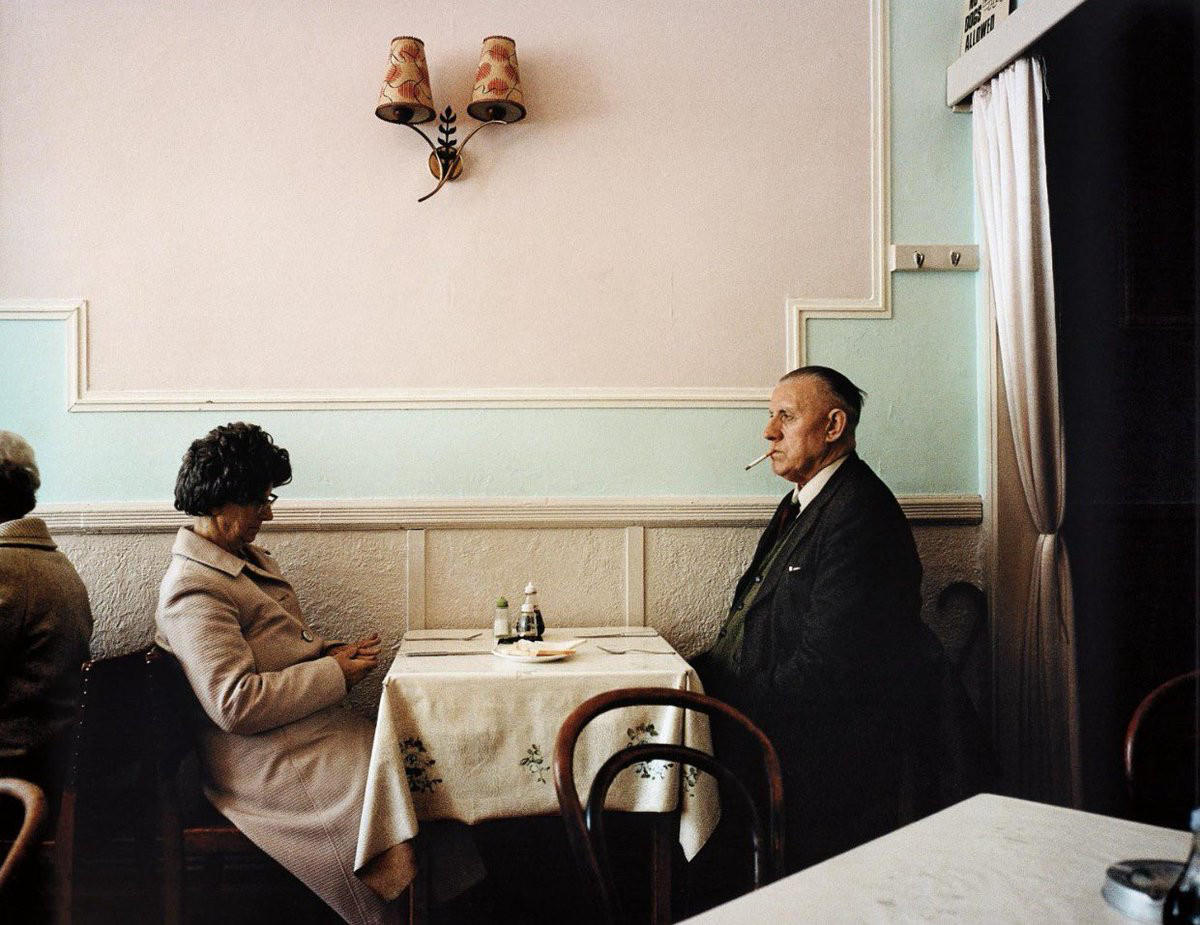 Muere en Bristol a los 73 años MARTIN PARR

Sus fotos son escenas de WES ANDERSON detenidas o tal vez las escenas de Anderson son fotos de Parr en movimiento