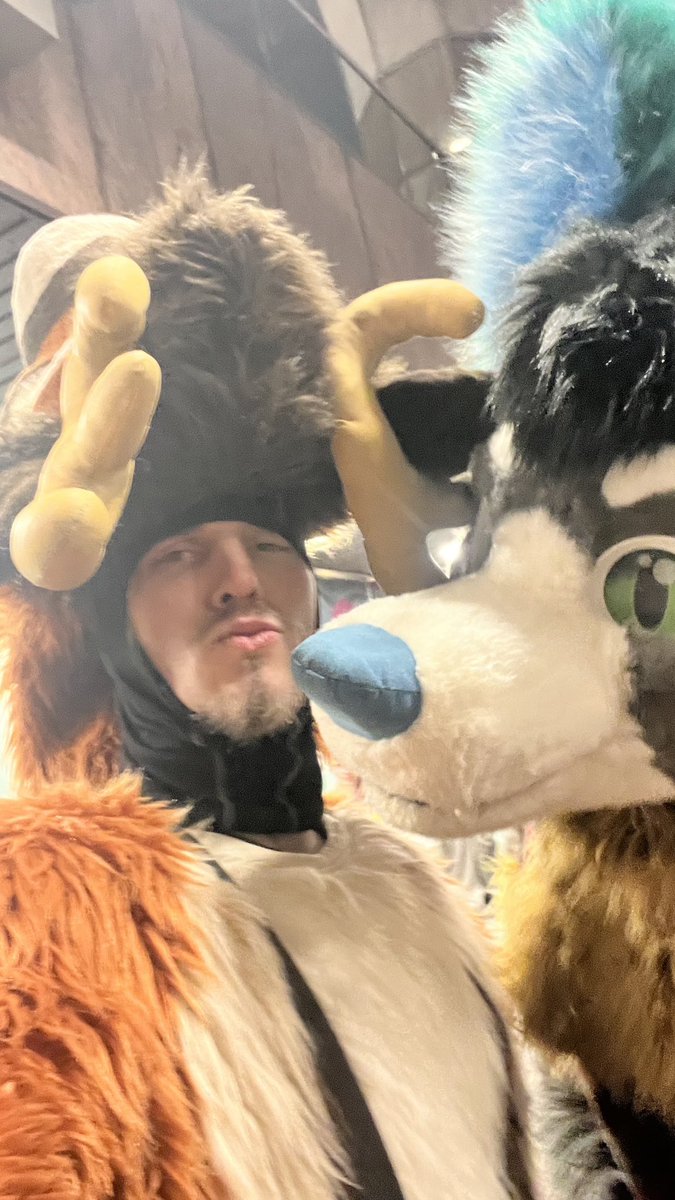 vincehooves's tweet image. Good times had in London this weekend 🤠
