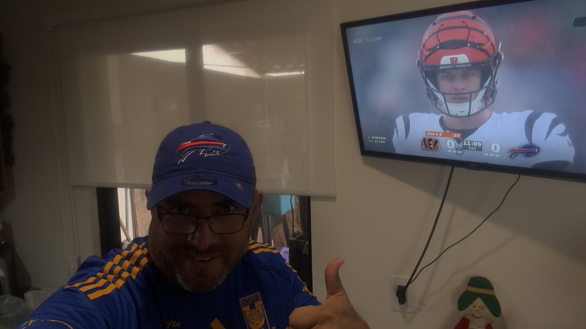 r0ymc's tweet photo. #NFLENVix  saludos desde León Gto https://t.co/7kCAmkU92h