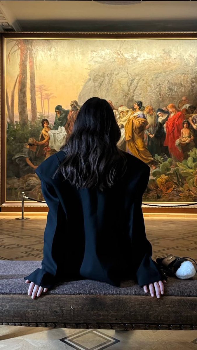 أعرف ما معنى أن ينظُر المرء بخيبةٍ لذات الأمور التي حدّق فيها بأمل ..