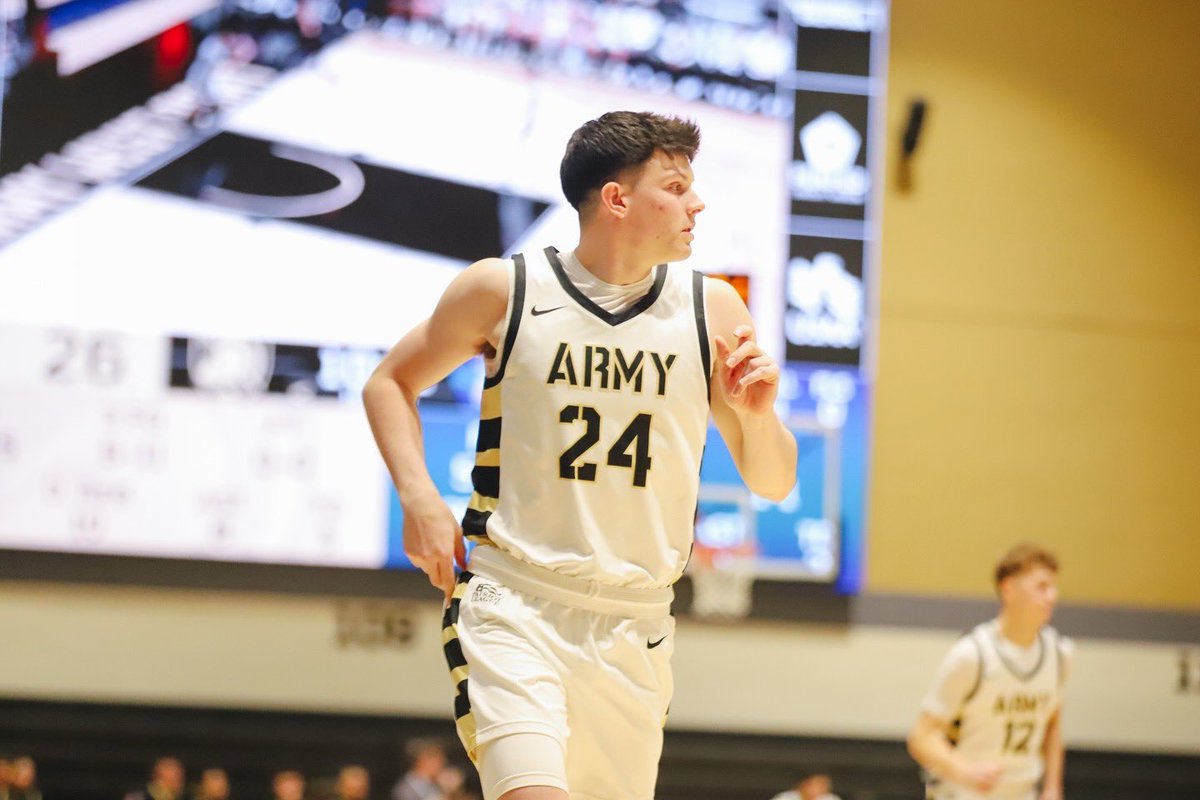 ArmyWP_MBB's tweet photo. Taking care of business 💼

#TTD || #GoArmy https://t.co/gMQIfsnaNY