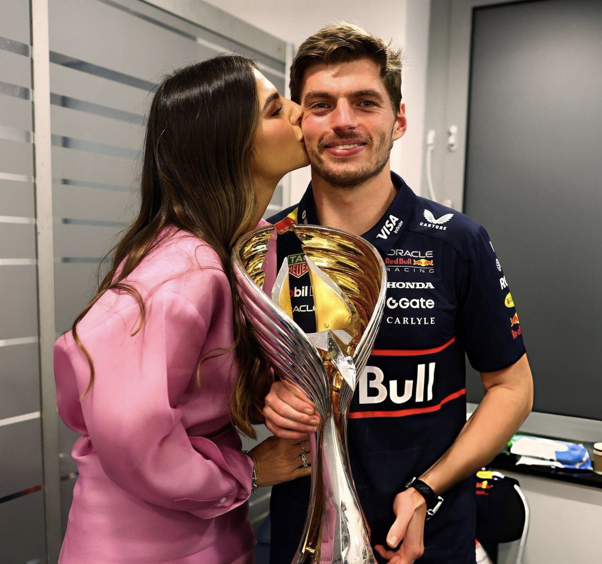 al final ella siempre está para él 🥹❤️‍🩹