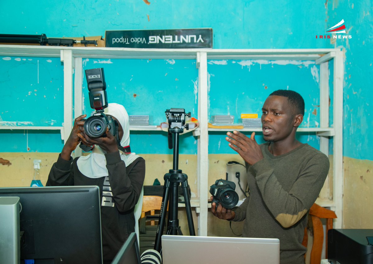 IrisNews_'s tweet image. 🎥📷 Real Frame Pictures : une association de 5 #jeunes œuvrant dans la production audiovisuelle soutenus par le @PAEEJ_Burundi salue l'implication de ce dernier dans la réalisation de leur projet

💬 Eric Tuyisenge, 27 ans, à la tête de cette association basée dans la commune de