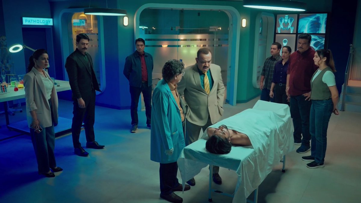 AnAdityan's tweet image. What an amazing epi 🔥 after long time cid wala feel 😭 Aditya sir nailed it, he owns the epi 👏 Abhijeet sir speecial epi means full on entertainment 😍❤ Acp sir &amp;amp; Daya sir's entry for Abhi sir ❤😭 loved dr. Salunkhe's work 🔥 teamwork 🔥Can't wait for next week 🙌 #Cid #Cid2