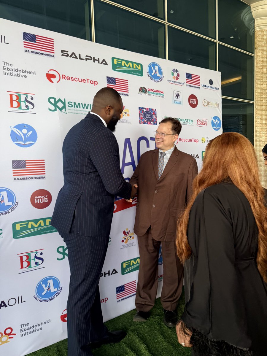 coachbims's tweet photo. Honoured to speak as a panelist at the YALI Network Abuja event, an initiative of the U.S. Department of State.

Great conversations on tech growth in the 21st century with brilliant young African minds.
Africa is rising. Our leaders must rise with it.

#YALI #Leadership #Tech #Innovation #LeadWithAbimbola