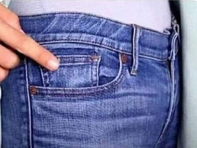 Pocos lo saben pero este bolsillo del pantalón sirve para guardar el aguinaldo de un freelance.